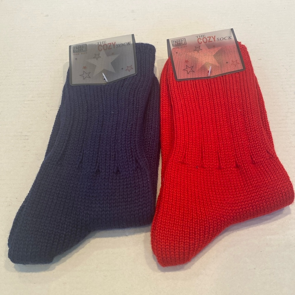 NWT Two Pairs The Cozy Sock